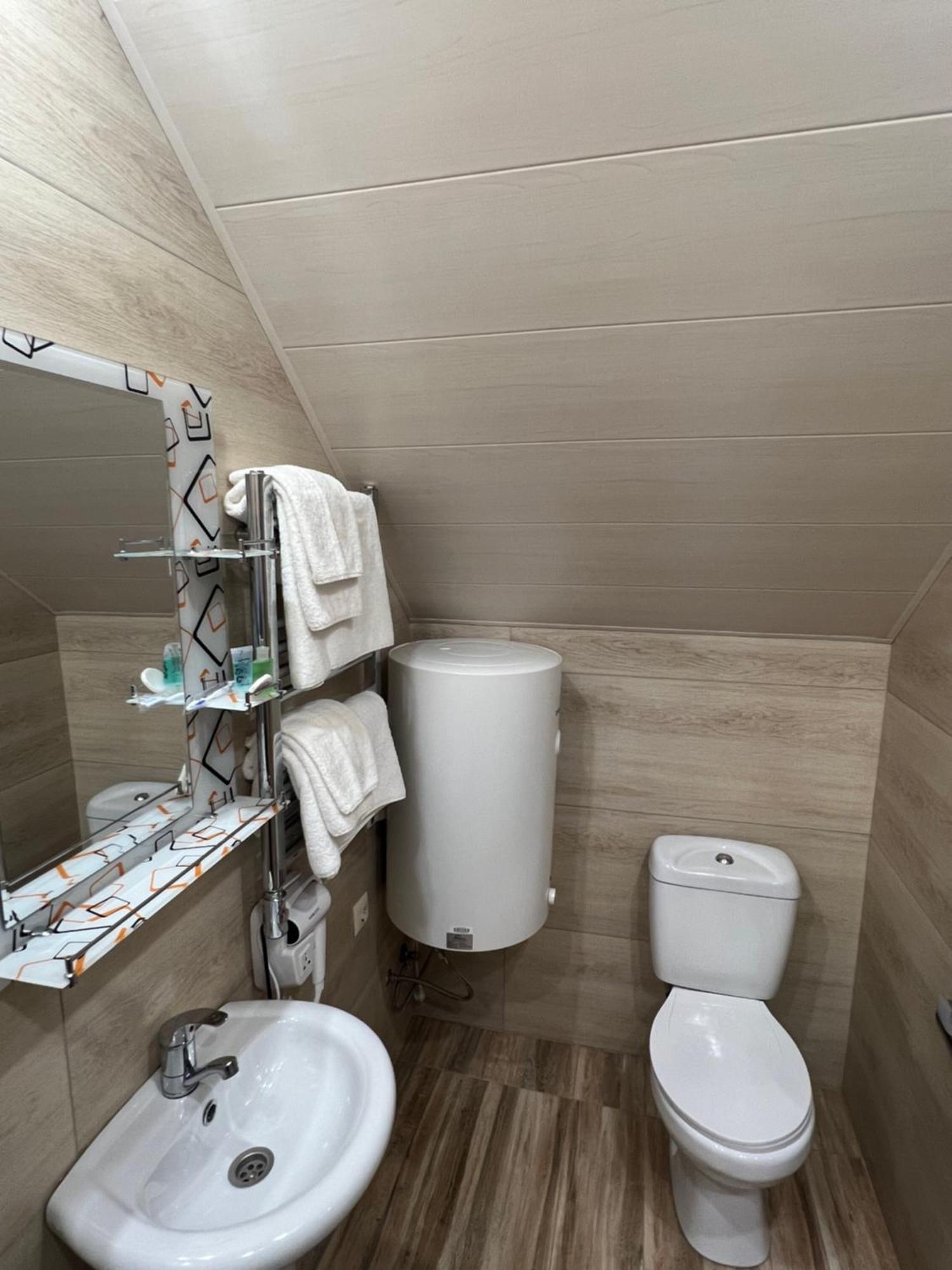 Maru House Hotell Dilijan Exteriör bild
